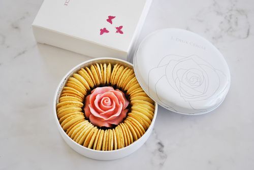 圆环香草玫瑰巧克力 (罐装)