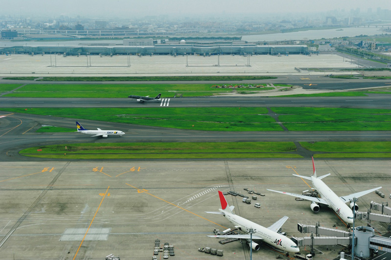 Haneda Airport Recommended Spots／ Restaurants You Can Watch Planes From_0